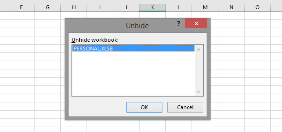 När du vill visa din Personal macro workbook väljer du "Unhide".